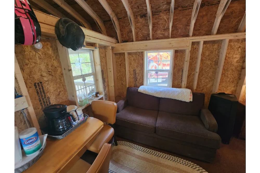 Photo of Livingroom in Corning
