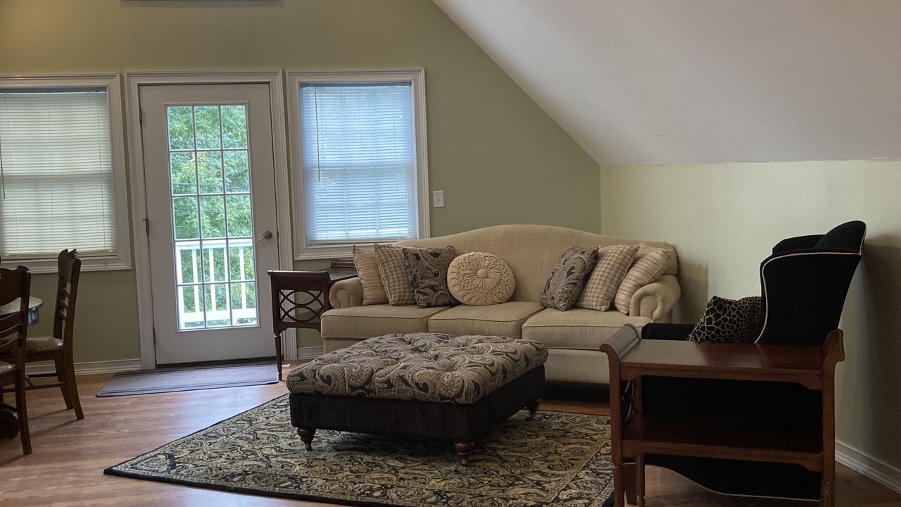 Photo of Livingroom in Cobleskill