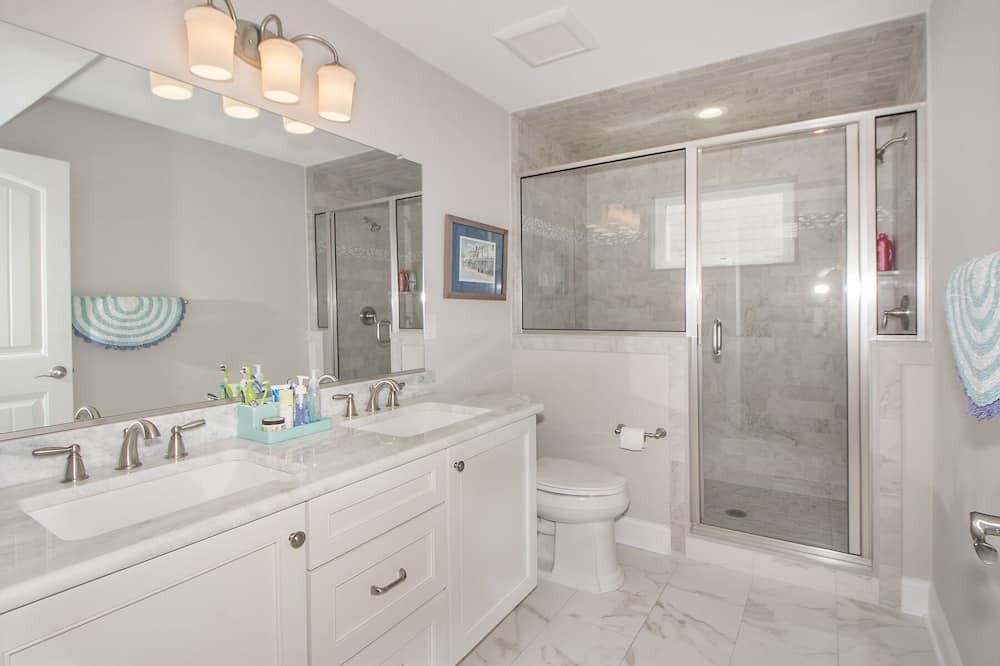 Photo of Bathroom in A-Zone