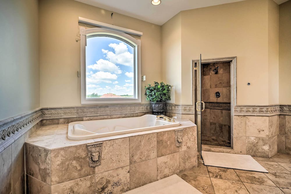 Photo of Bathroom in Gettysburg