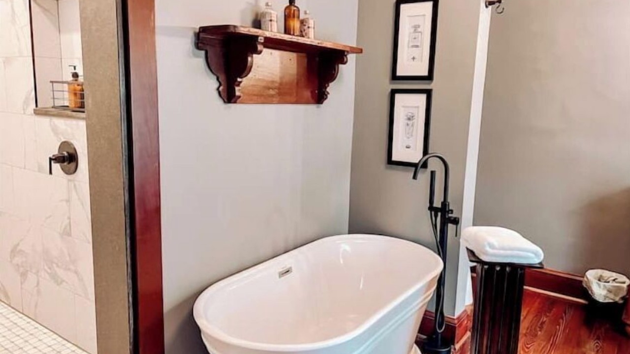 Photo of Bathroom in Moorefield