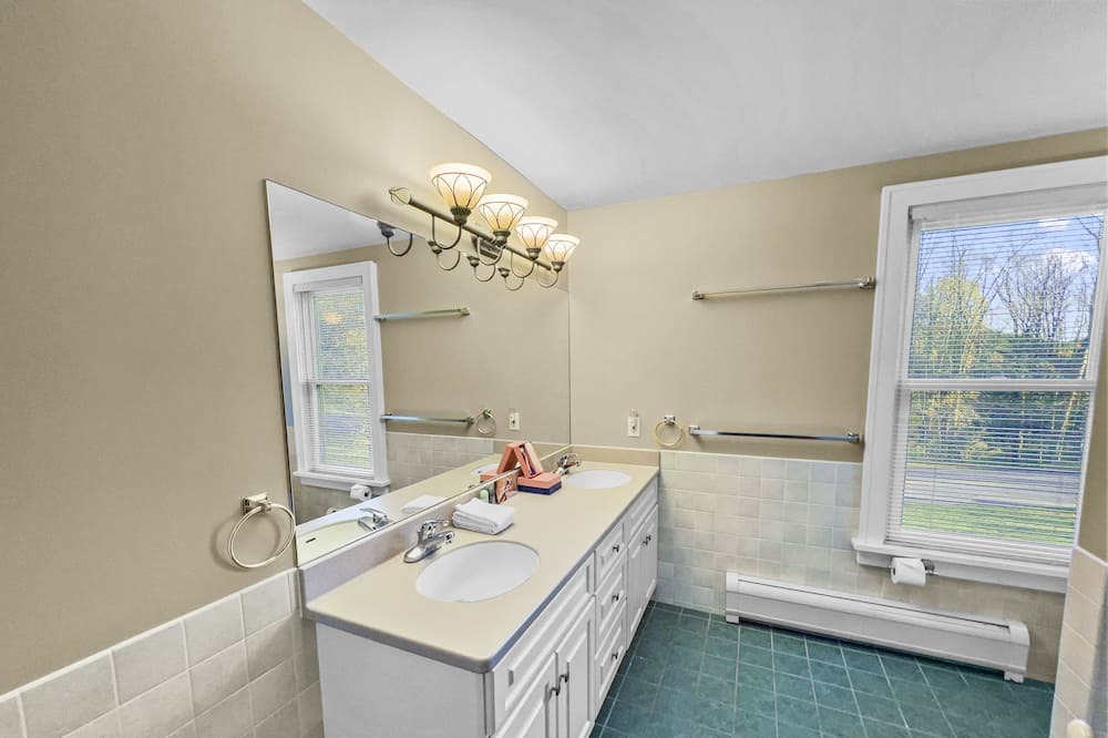 Photo of Bathroom in East Haven  Rutland County