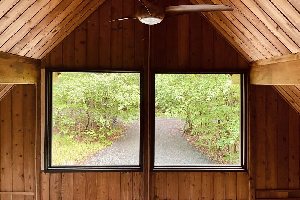 Photo of Bedroom in Parksville