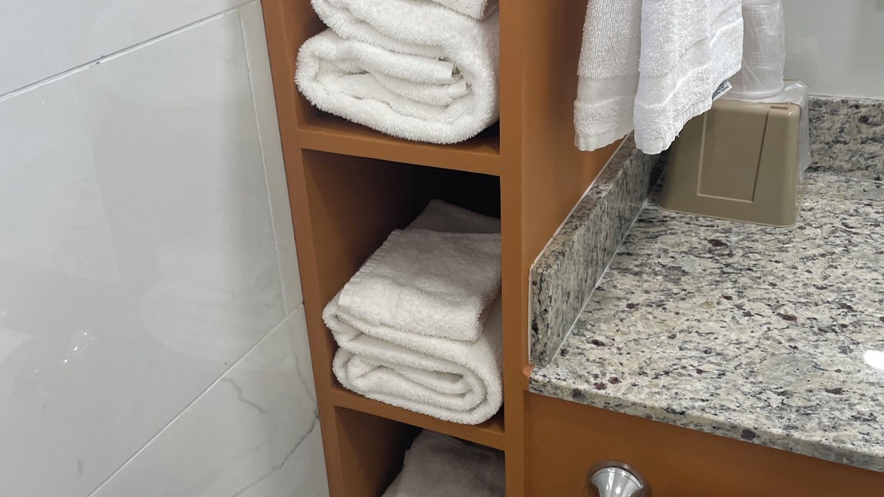 Photo of Bathroom in Etna