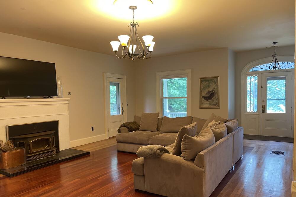 Photo of Livingroom in Hinesburg