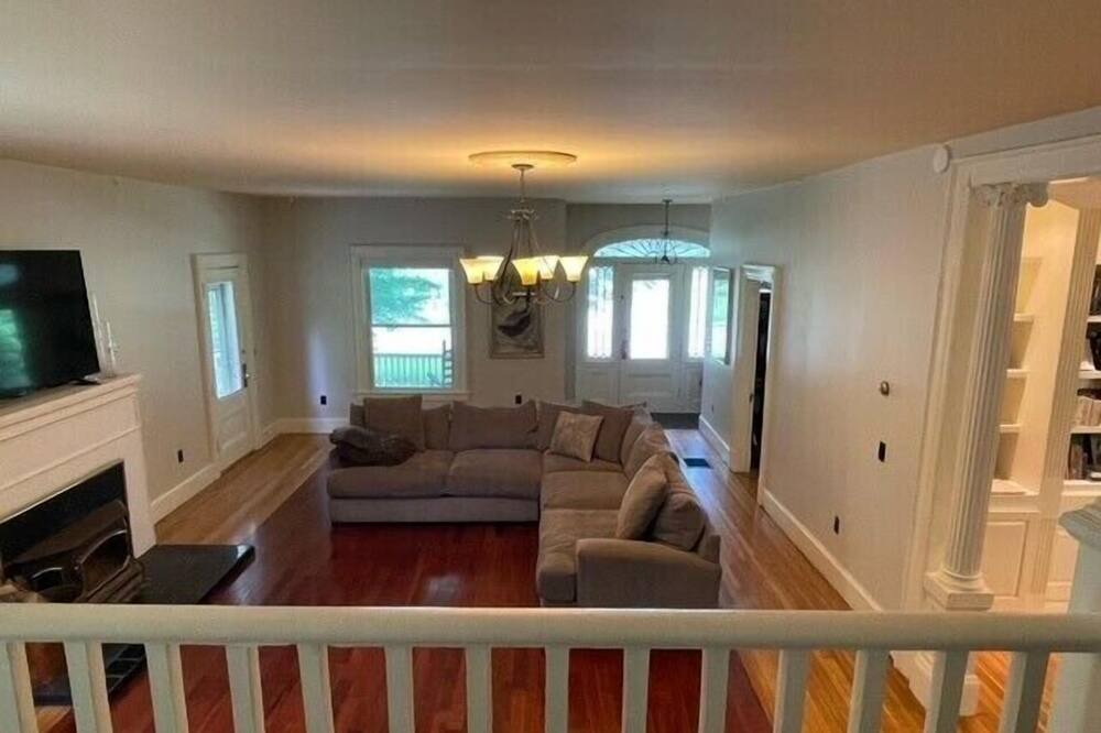 Photo of Livingroom in Hinesburg
