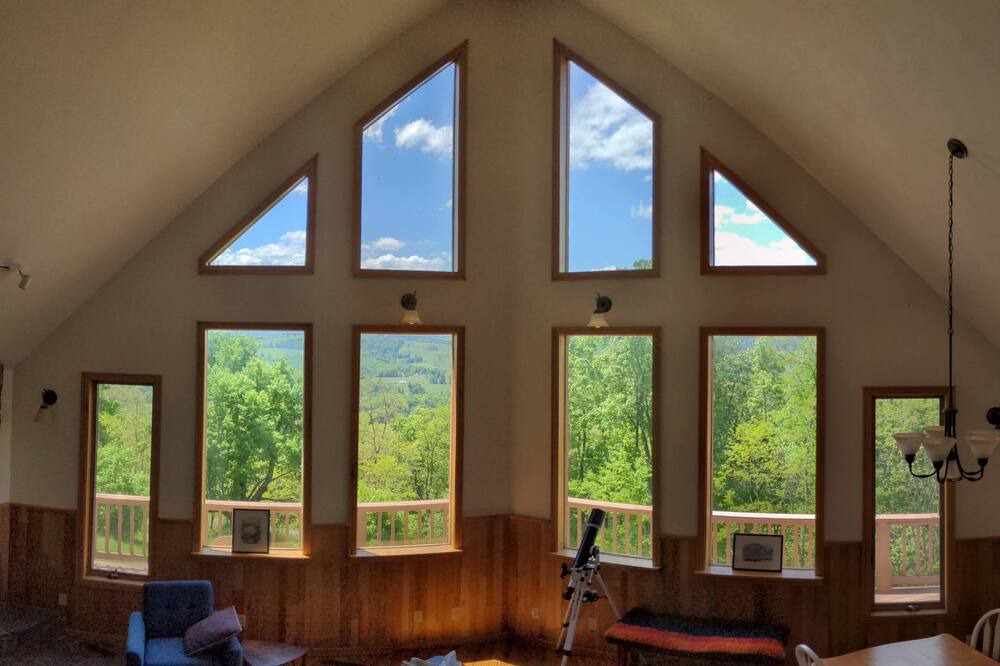 Photo of Livingroom in Harman