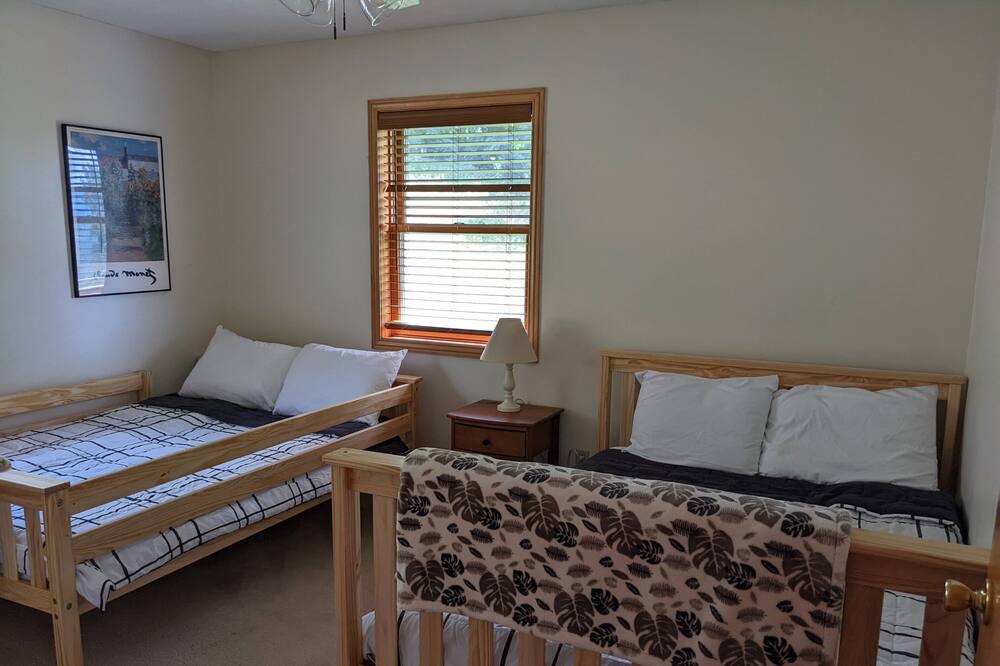 Photo of Bedroom in Harman