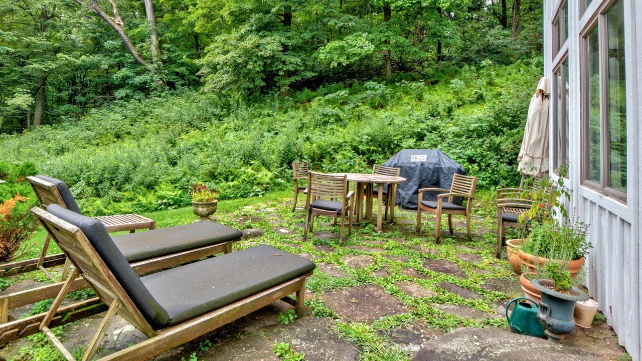 Photo of Outdoor in Amenia