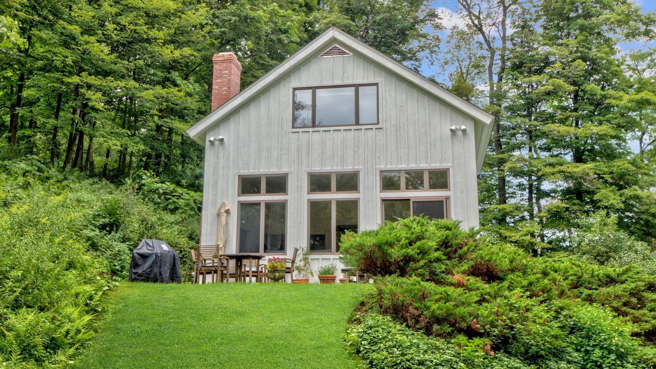 Photo of Outdoor in Amenia
