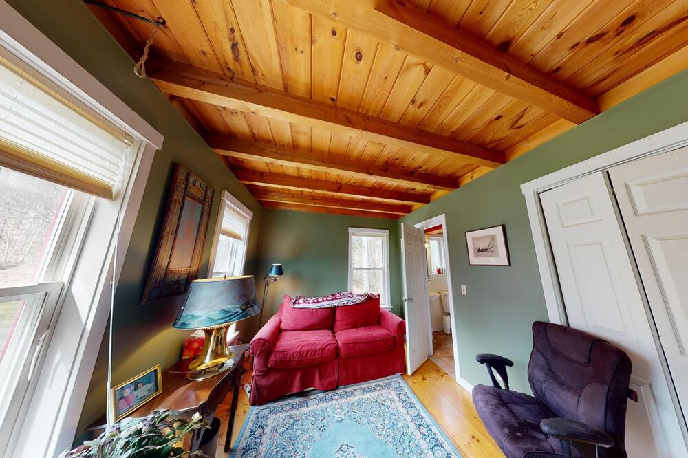 Photo of Livingroom in Waitsfield