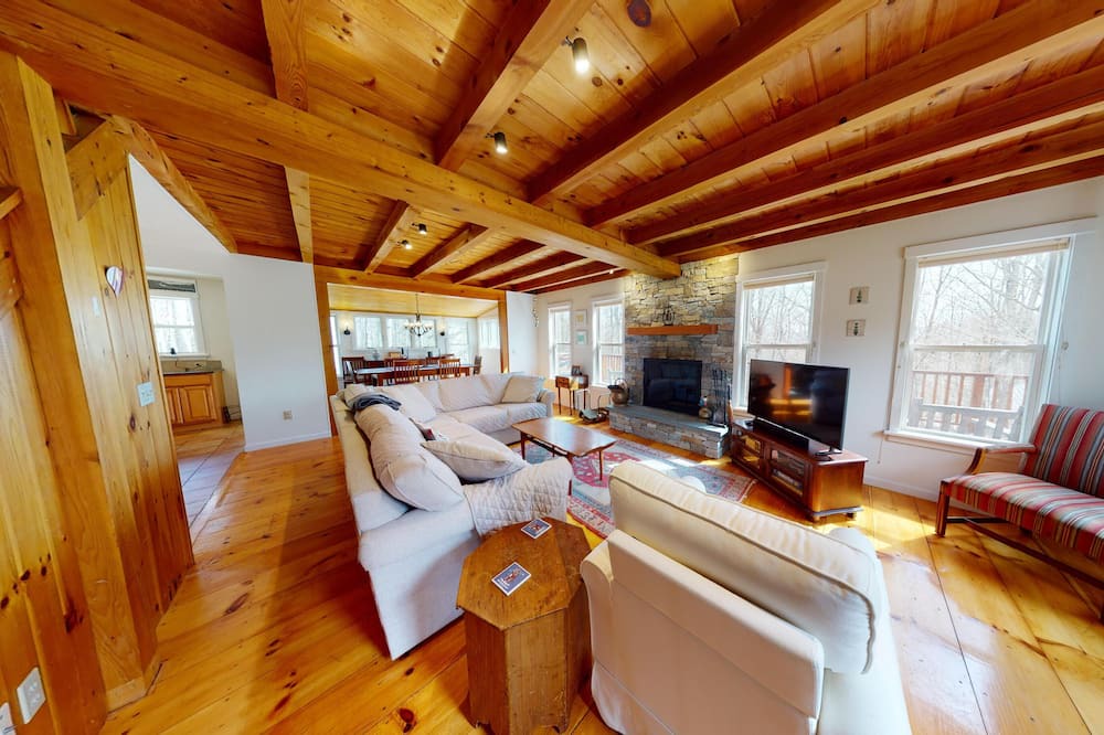 Photo of Livingroom in Waitsfield
