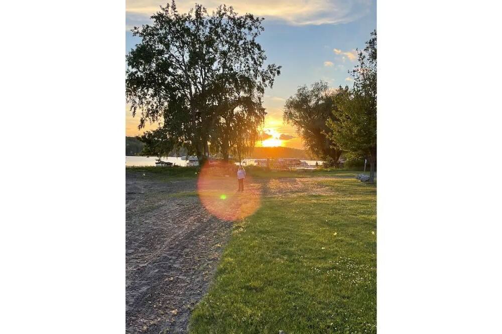 Photo of Outdoor in Town of Richmond