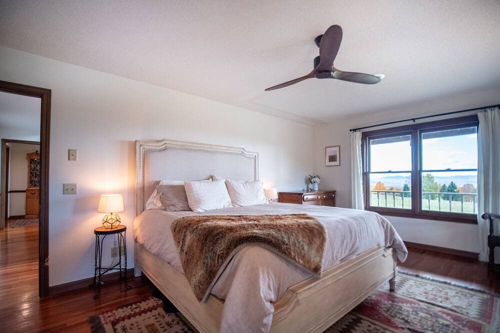 Photo of Bedroom in Greensboro