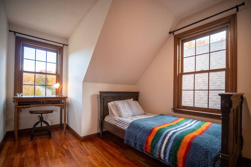 Photo of Bedroom in Greensboro