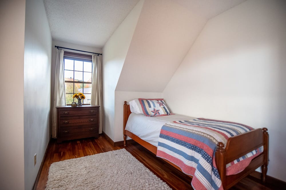 Photo of Bedroom in Greensboro