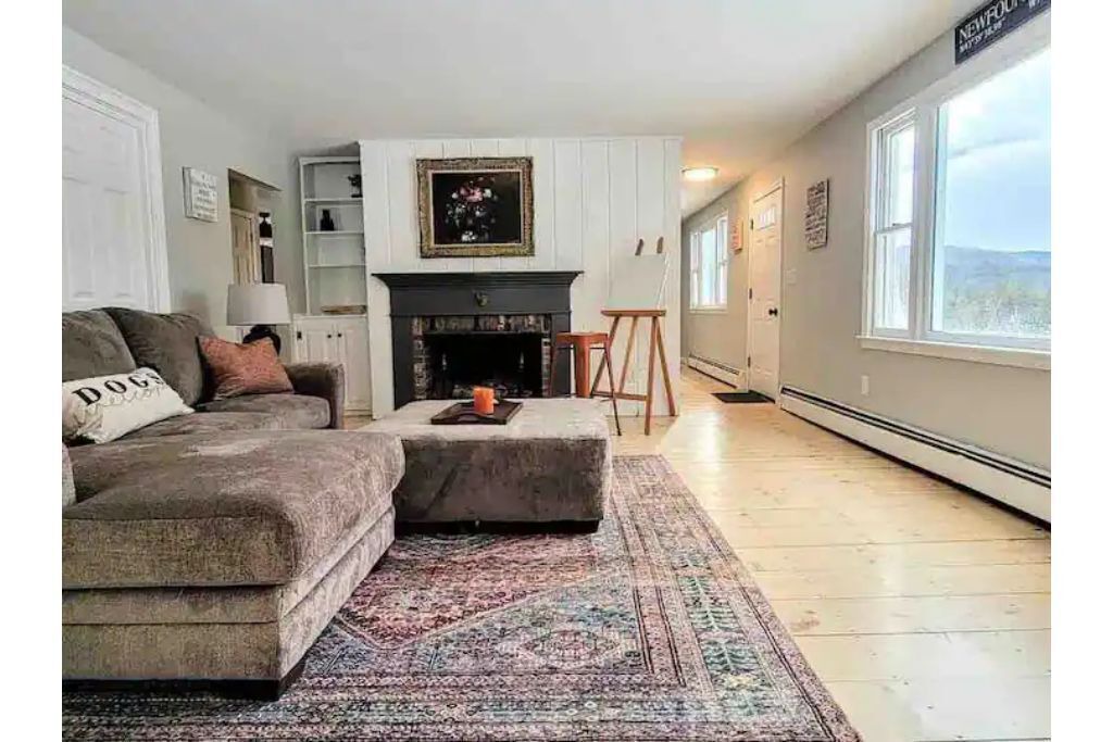 Photo of Livingroom in Bridgewater