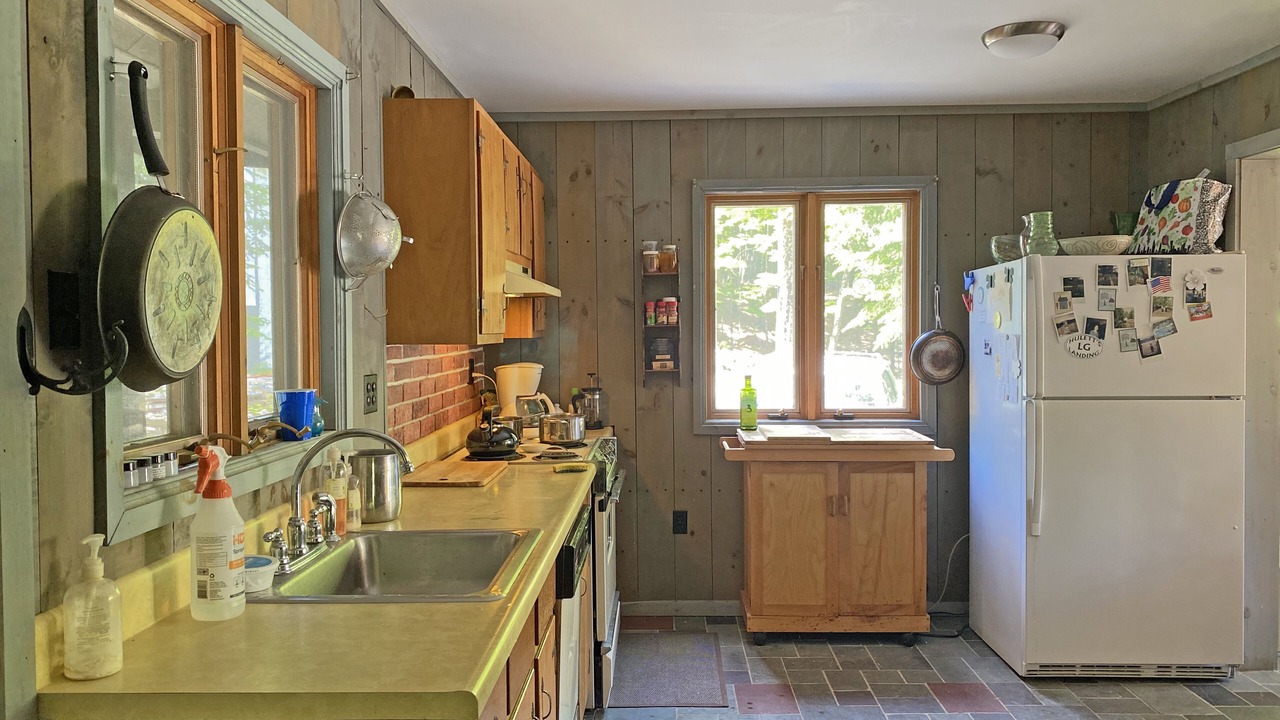 Photo of Kitchen in Huletts Landing