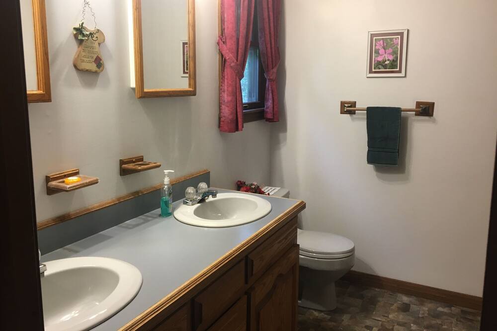 Photo of Bathroom in Harman