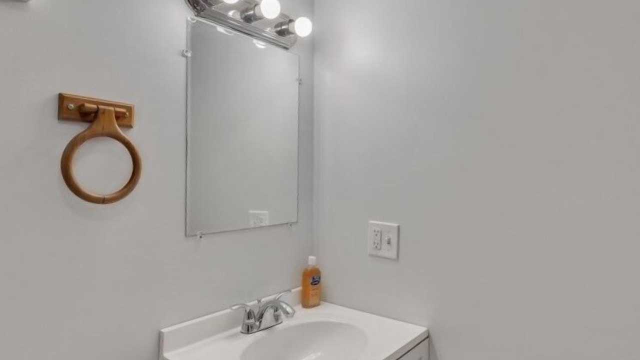Photo of Bathroom in Campton