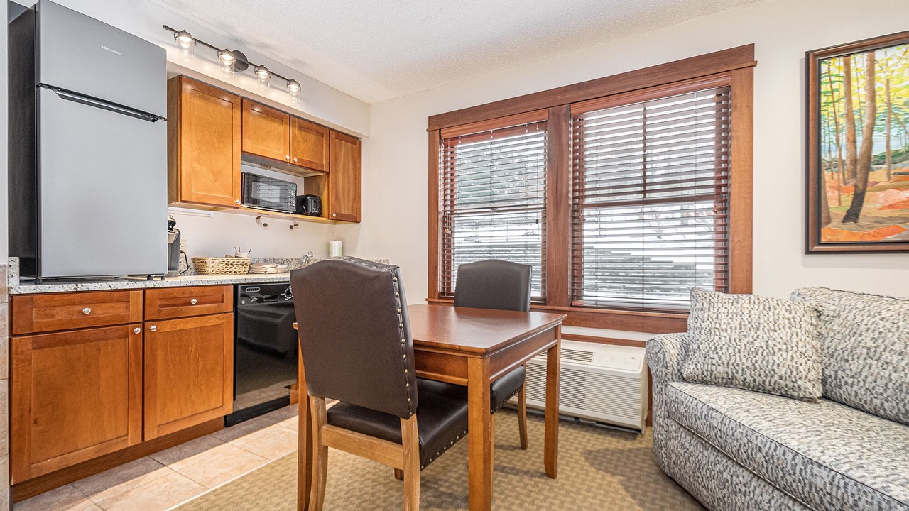 Photo of Livingroom in Thayerville