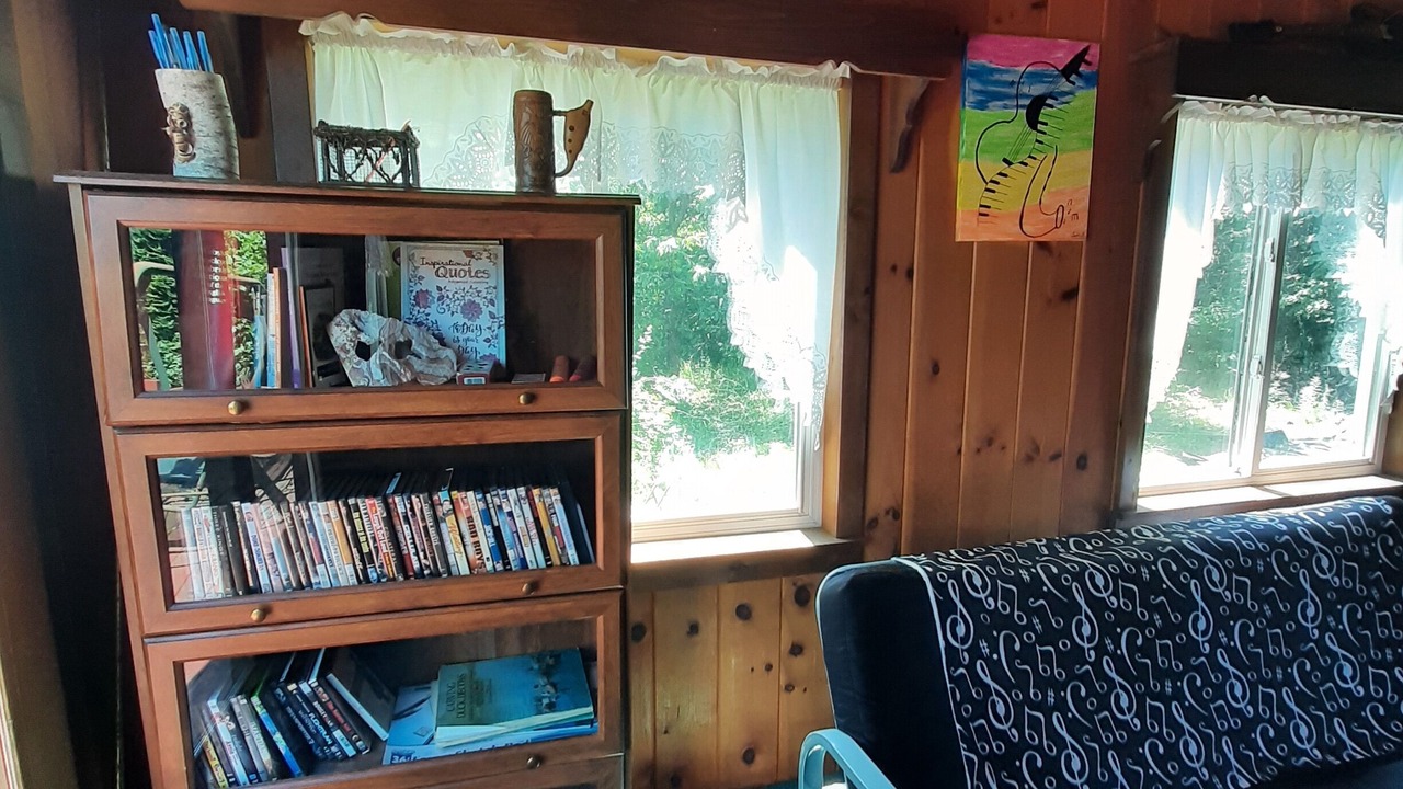 Photo of Livingroom in Moriah Center