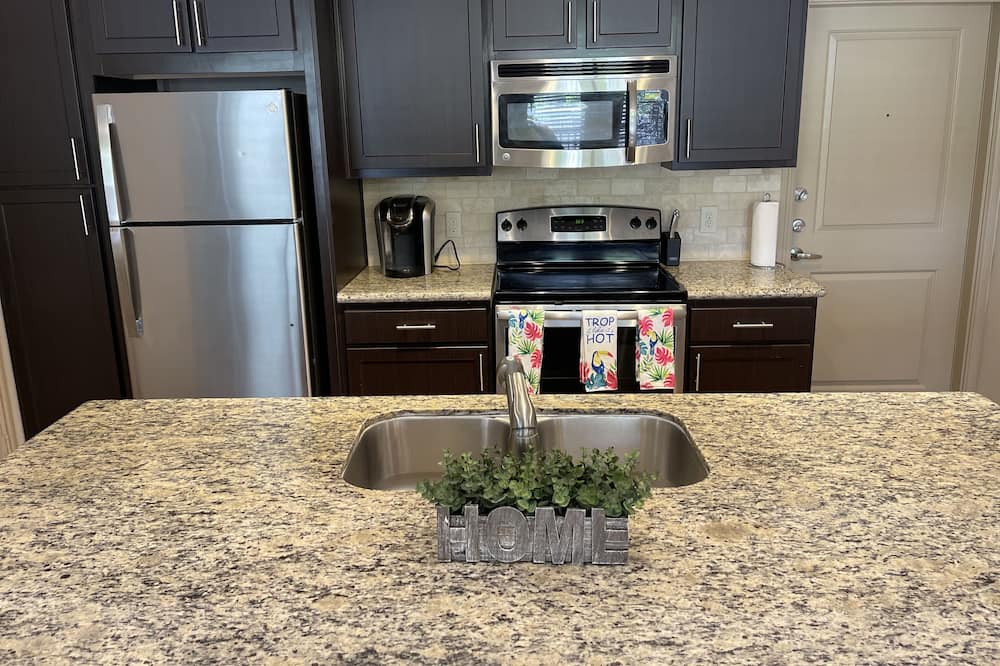 Photo of Kitchen in Willow Meadows/Willowbend Area