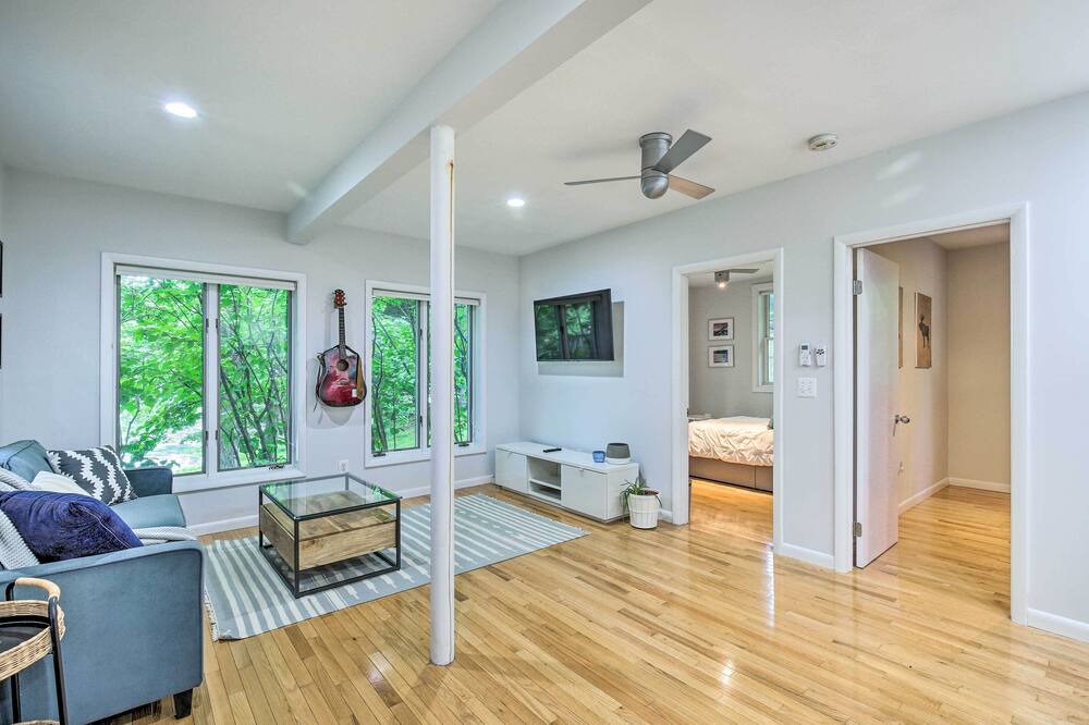 Photo of Livingroom in Clinton Corners