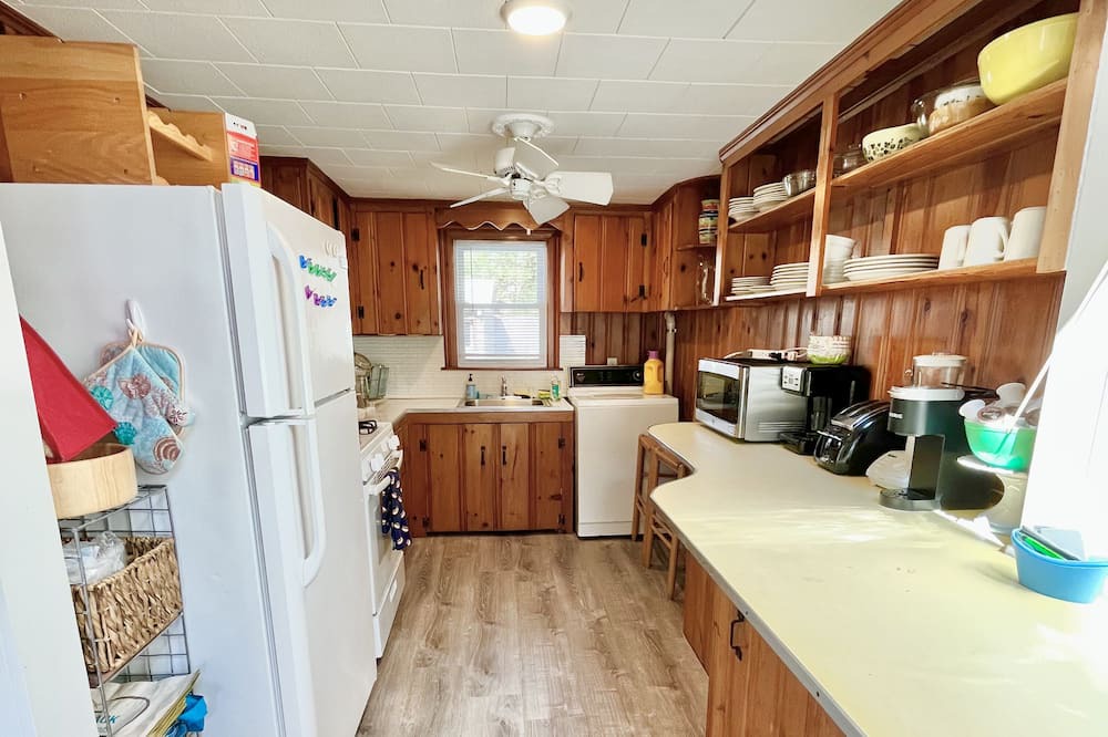 Photo of Kitchen in Popponesset