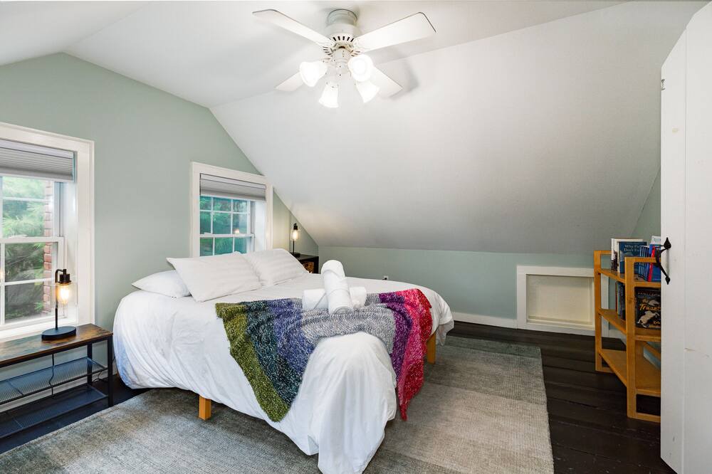 Photo of Bedroom in Hyde Park
