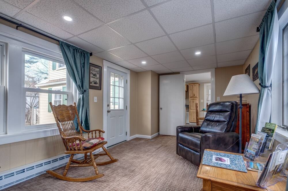 Photo of Livingroom in Rochester