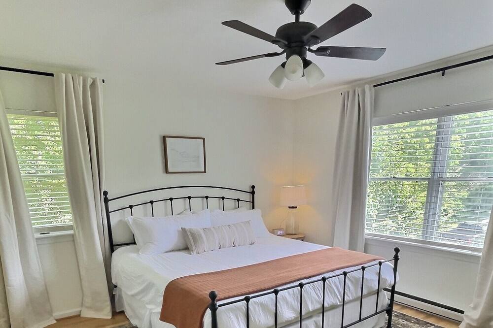 Photo of Bedroom in Bakerton