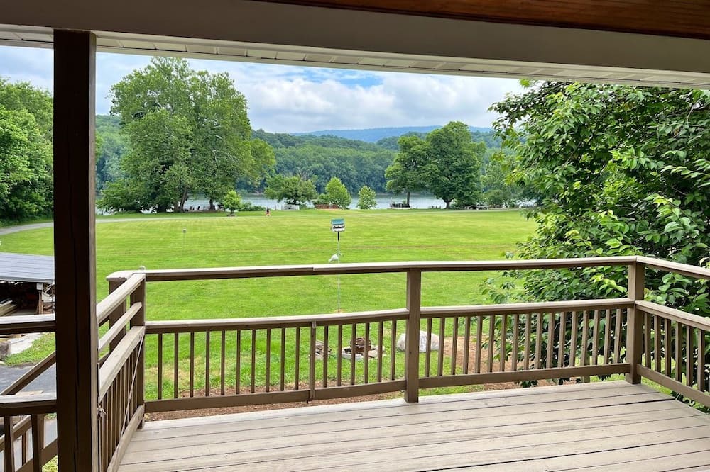Photo of Patio Balcony in Bakerton