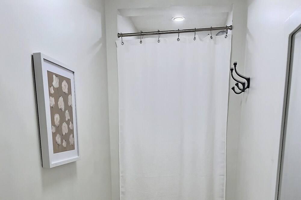 Photo of Bathroom in Bakerton