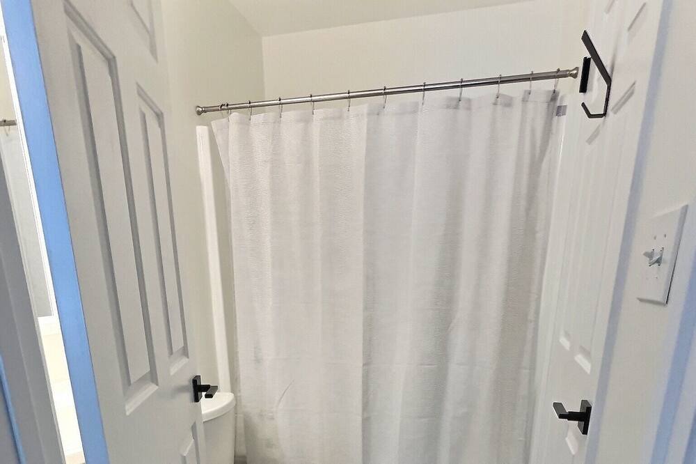 Photo of Bathroom in Bakerton