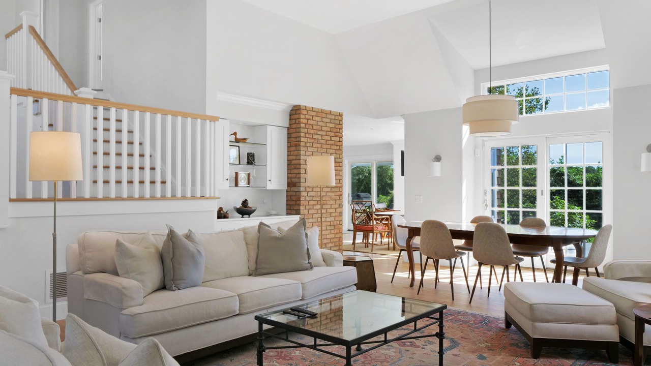 Photo of Livingroom in Water Mill
