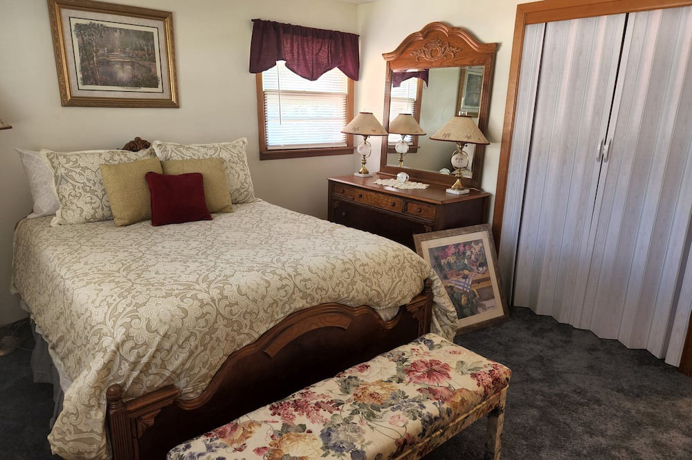 Photo of Bedroom in East Syracuse