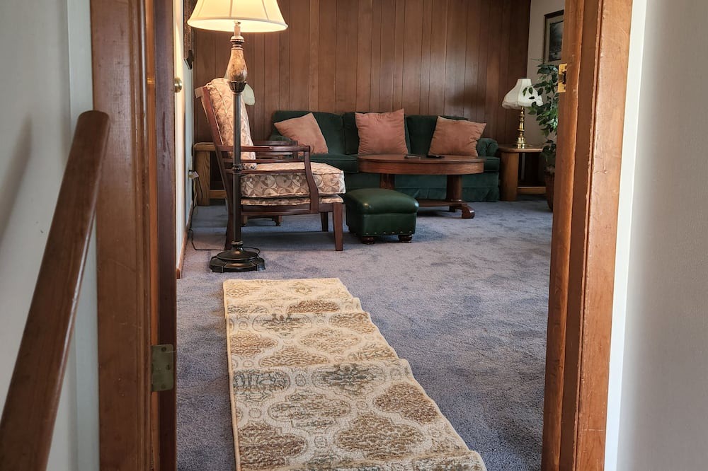 Photo of Bedroom in East Syracuse
