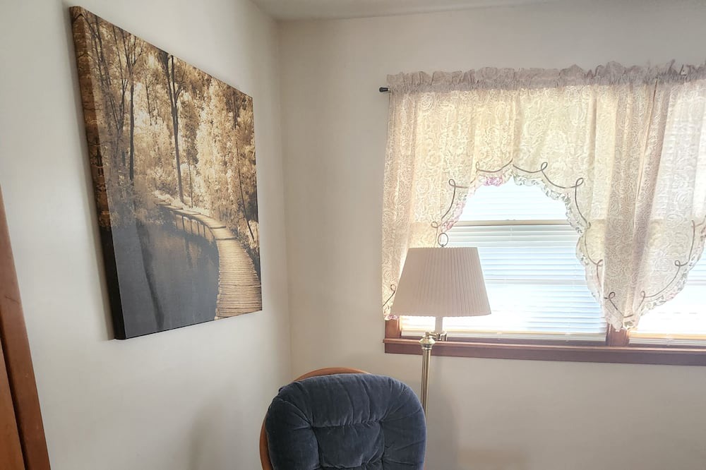Photo of Bedroom in East Syracuse