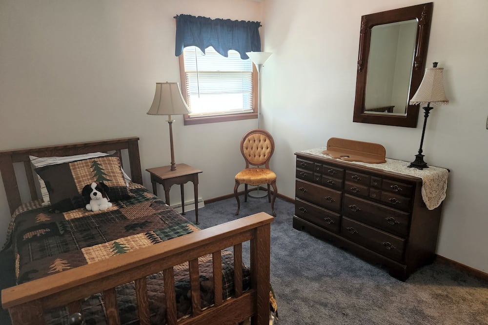 Photo of Bedroom in East Syracuse