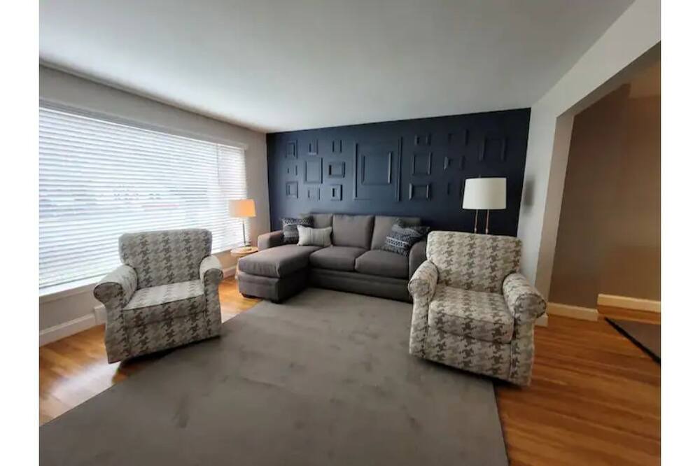 Photo of Bedroom in Williamsville