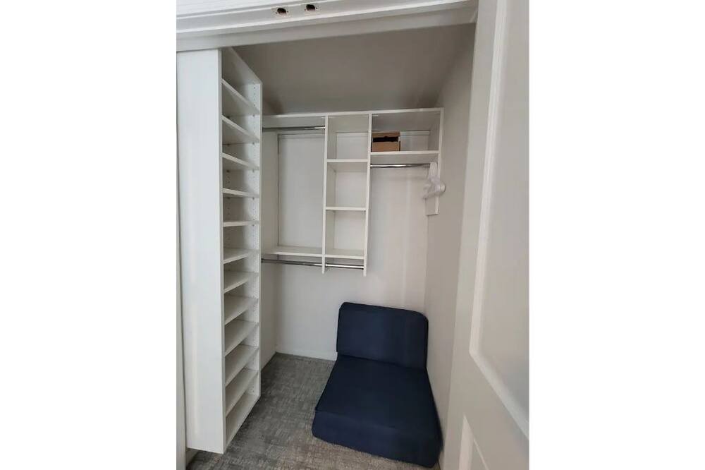 Photo of Bedroom in Williamsville