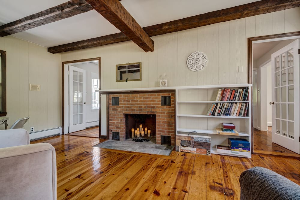 Photo of Livingroom in Effingham