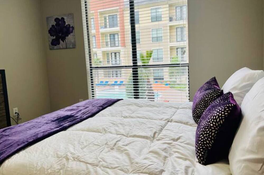 Photo of Bedroom in Pearland