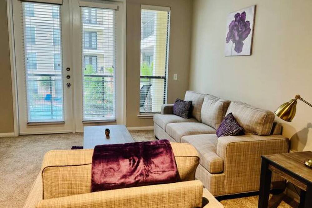 Photo of Livingroom in Pearland