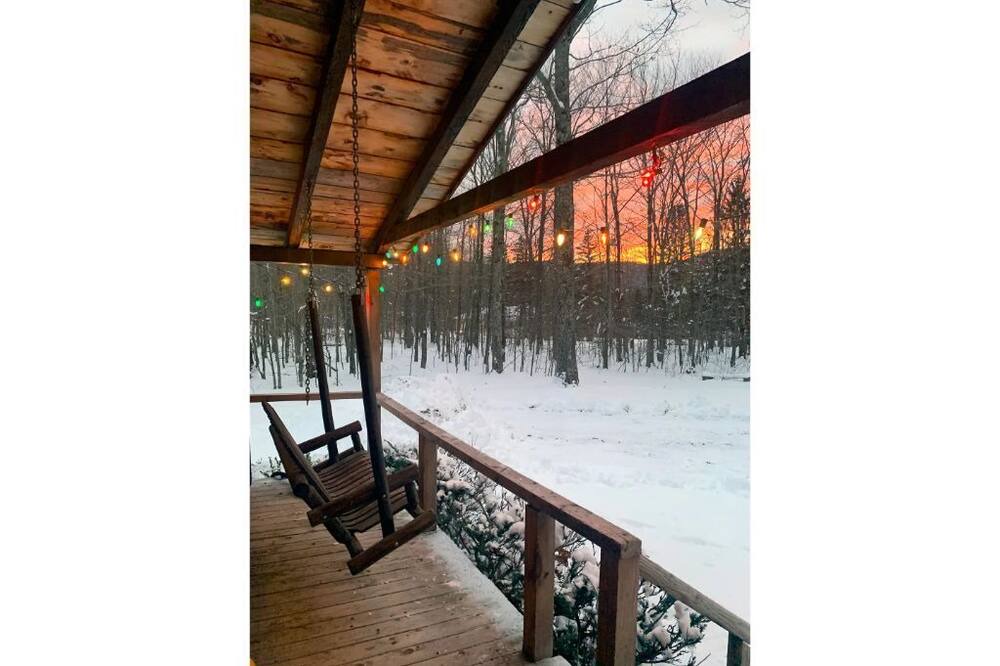 Photo of Patio Balcony in Roxbury