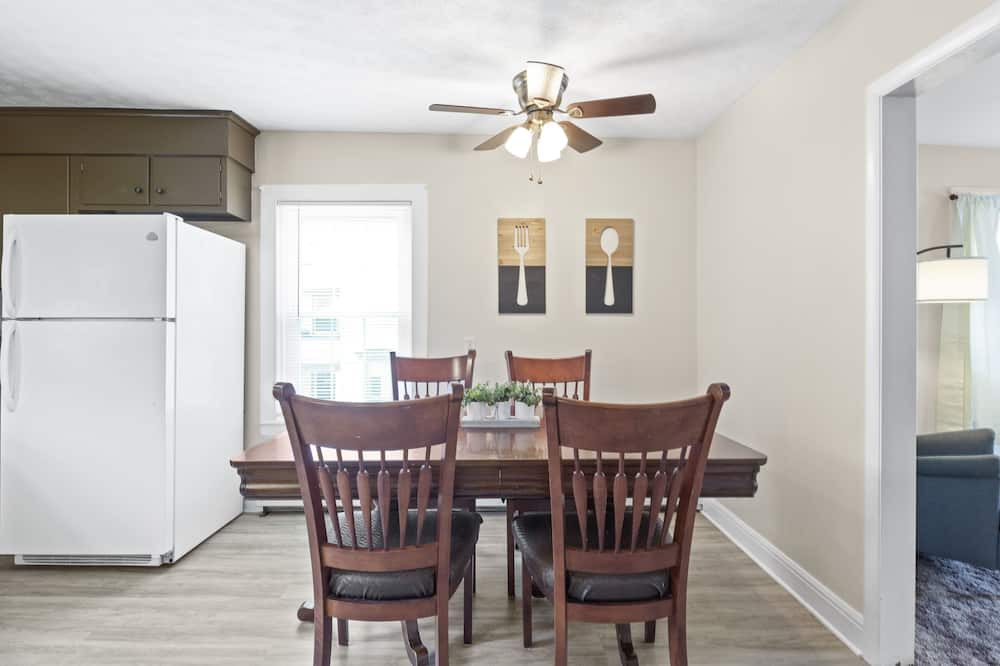 Photo of Kitchen in Palmyra