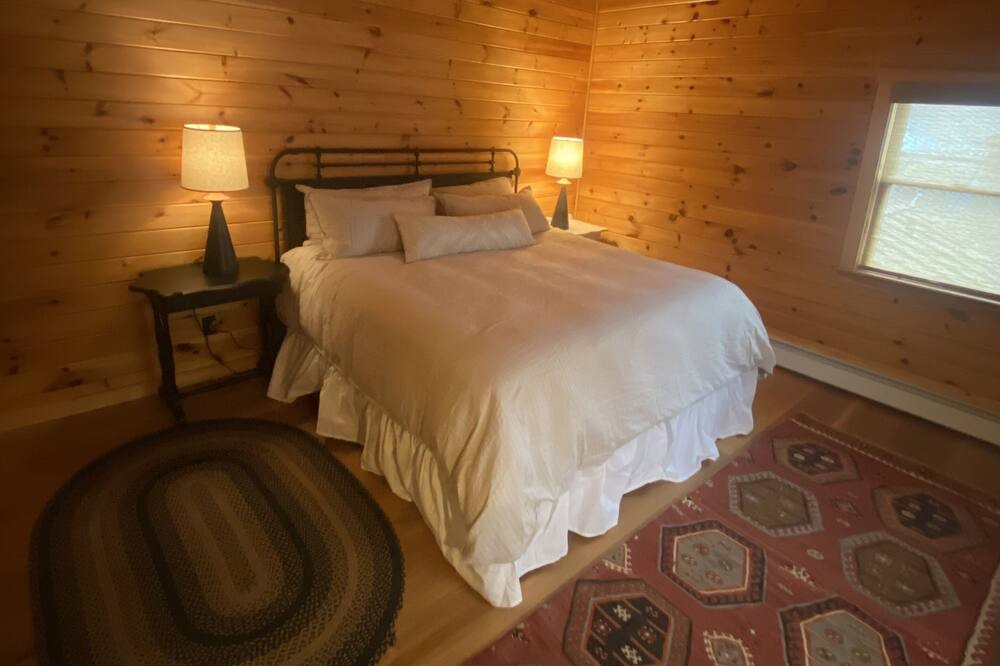 Photo of Bedroom in Bomoseen
