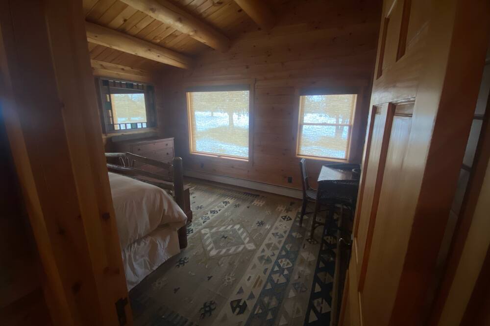Photo of Bedroom in Bomoseen