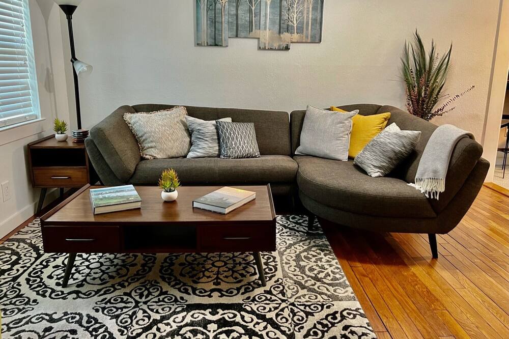 Photo of Livingroom in Lake Jackson